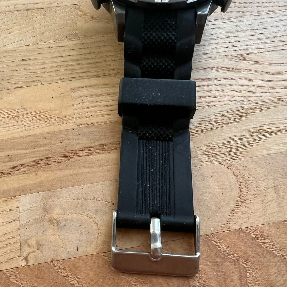 Unbranded mens black fashion watch NEW BATTERY